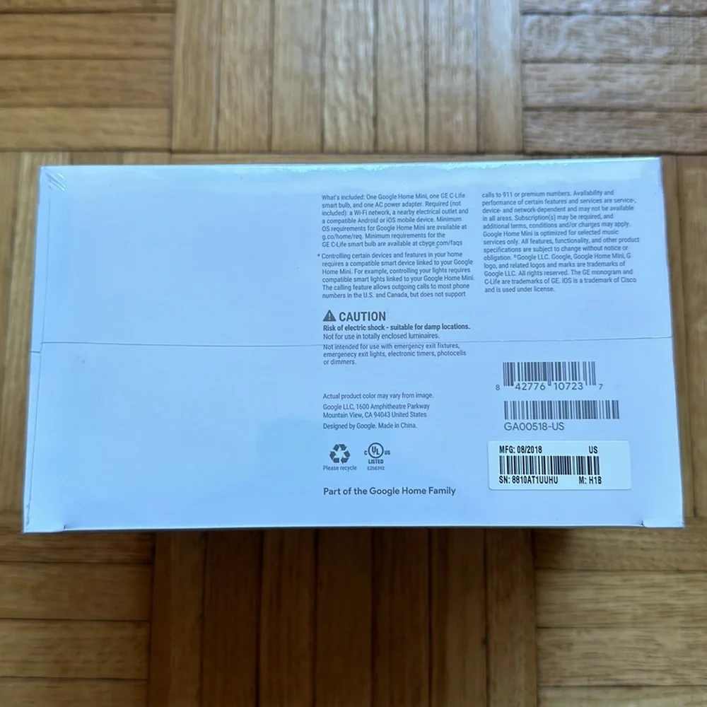 Google Home Mini Smart Light Starter Kit (NWT, IN ORIGINAL PACKAGING)